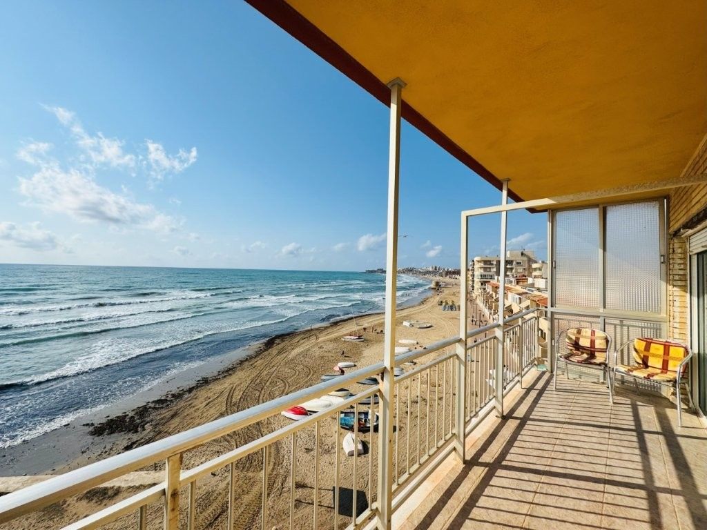 Dormitori de Apartament en venda en Torrevieja