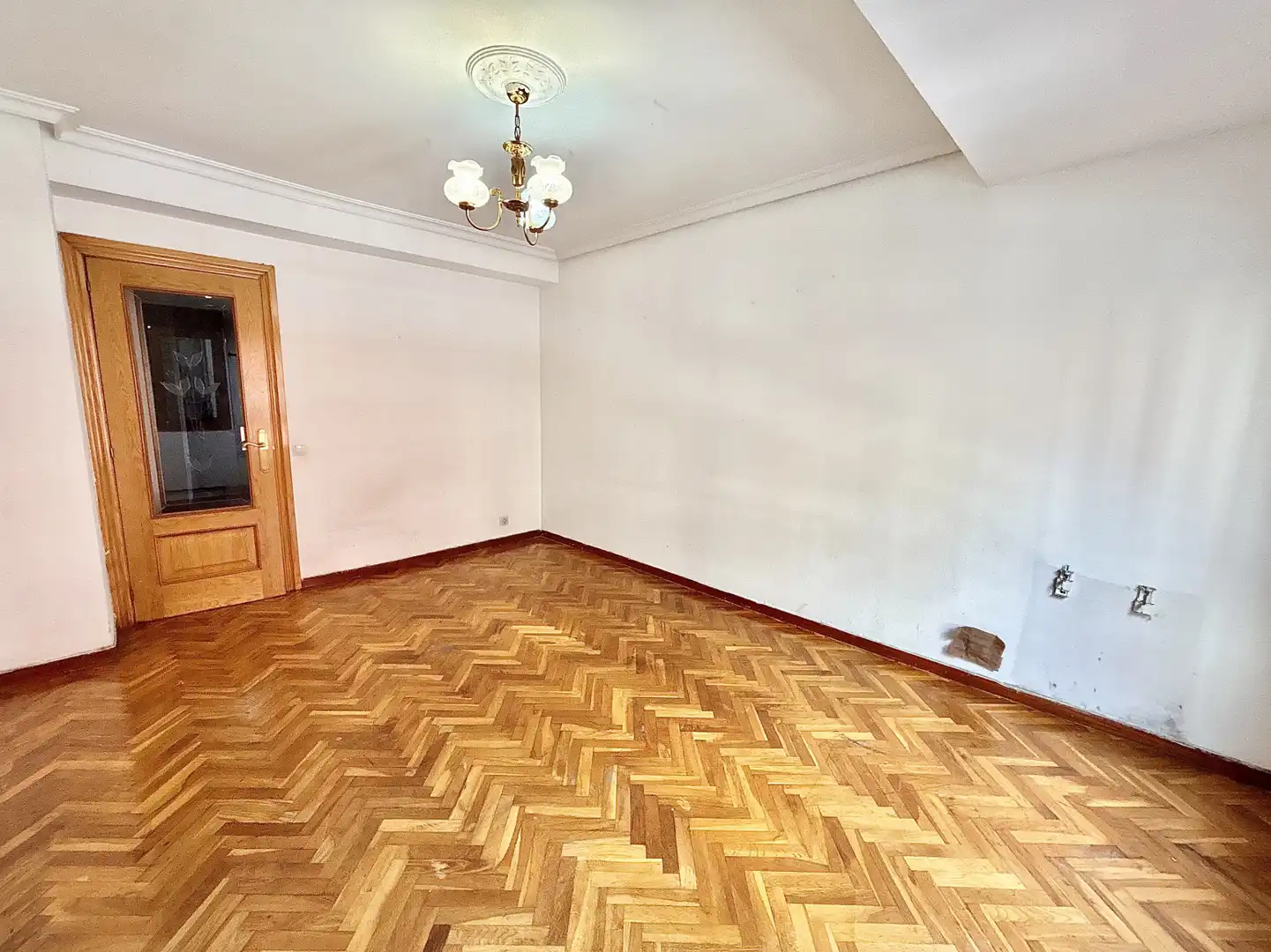 Bedroom of Flat for sale in Oviedo   with Heating, Parquet flooring and Terrace