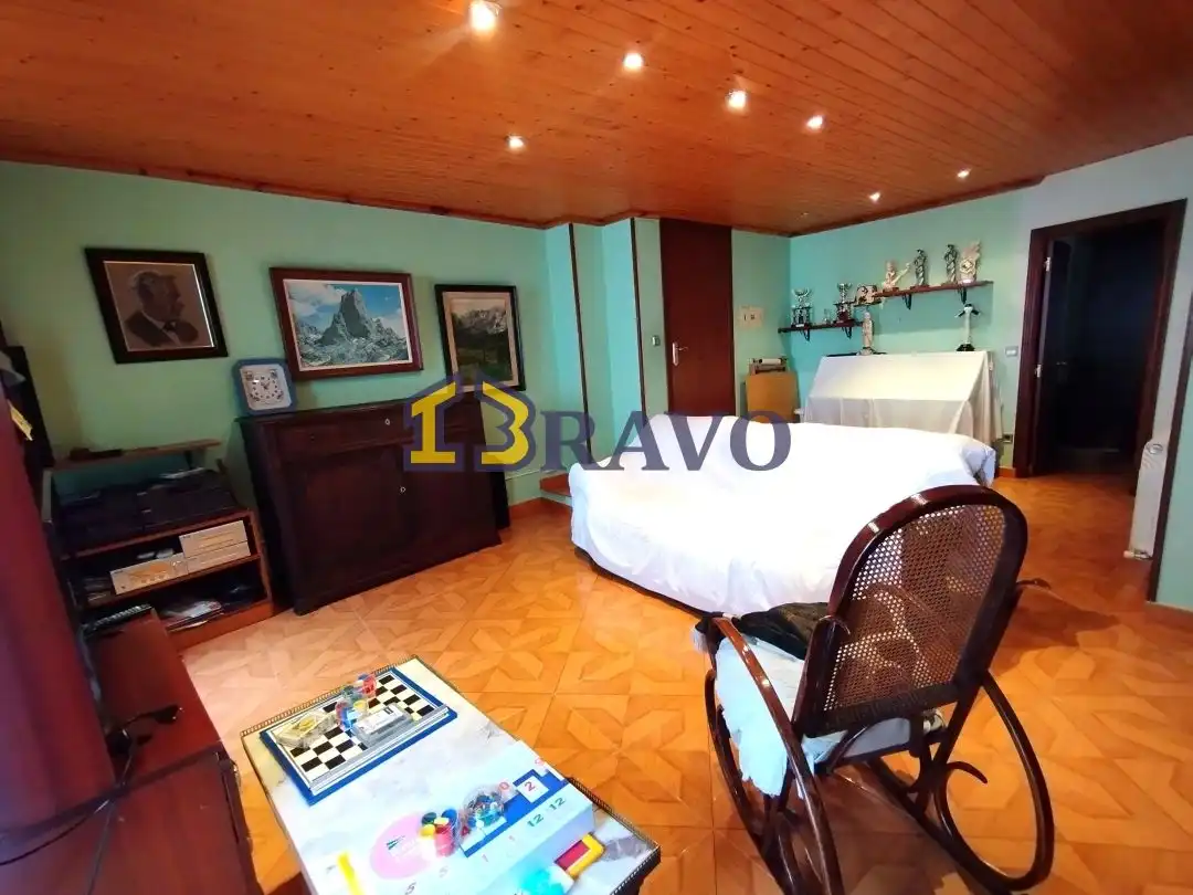 Habitación de Casa o chalet en venta en Medina de Pomar con Calefacción, Jardín privado y Terraza