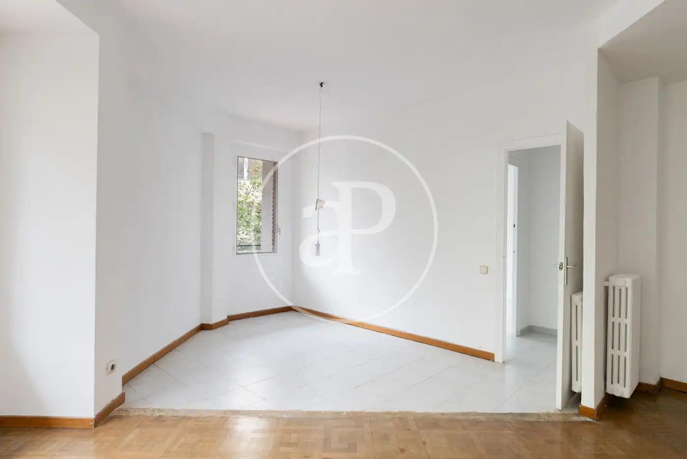 Habitación de Piso en venta en Barcelona con Calefacción, Terraza y Balcón
