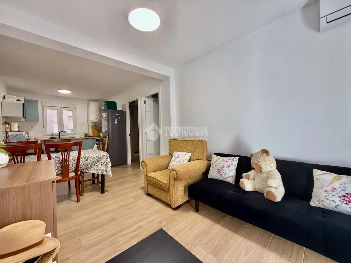 Living room of Flat for sale in Alcalá de Henares  with Air Conditioner and Terrace
