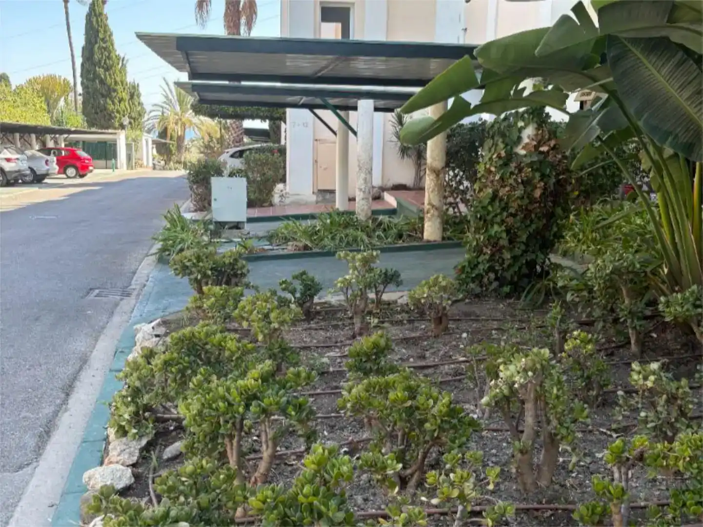 Vista exterior de Pis de lloguer en Benahavís amb Aire condicionat i Piscina