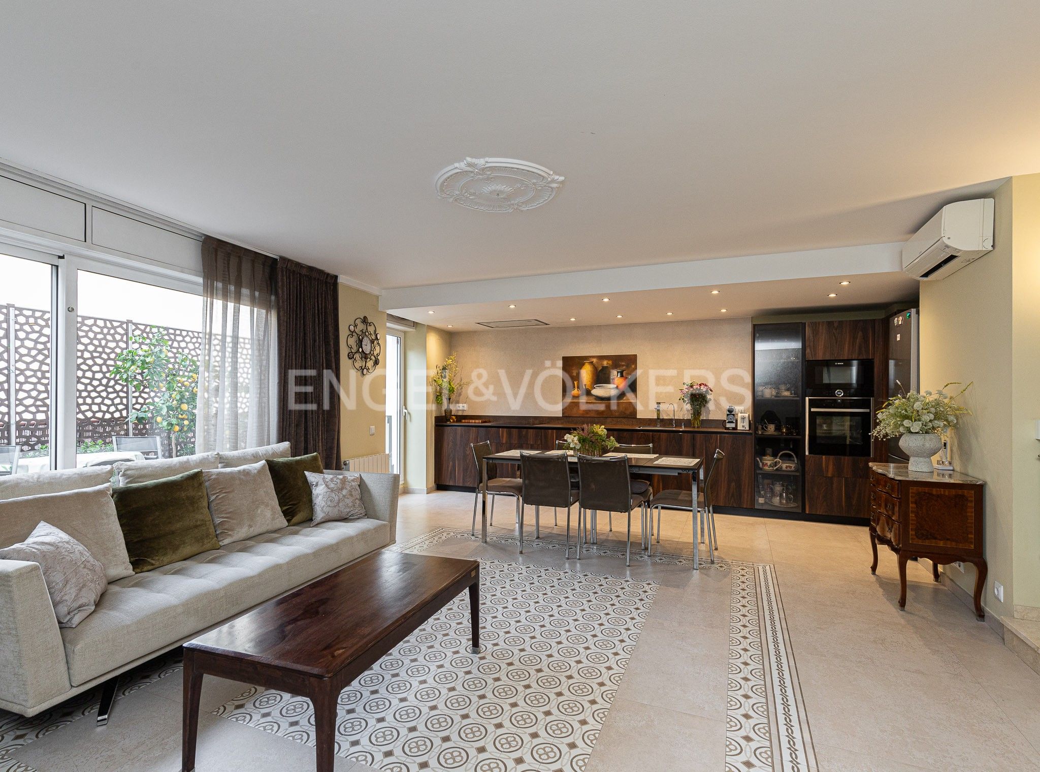 Sala d'estar de Apartament en venda en  Barcelona Capital amb Aire condicionat, Calefacció i Balcó