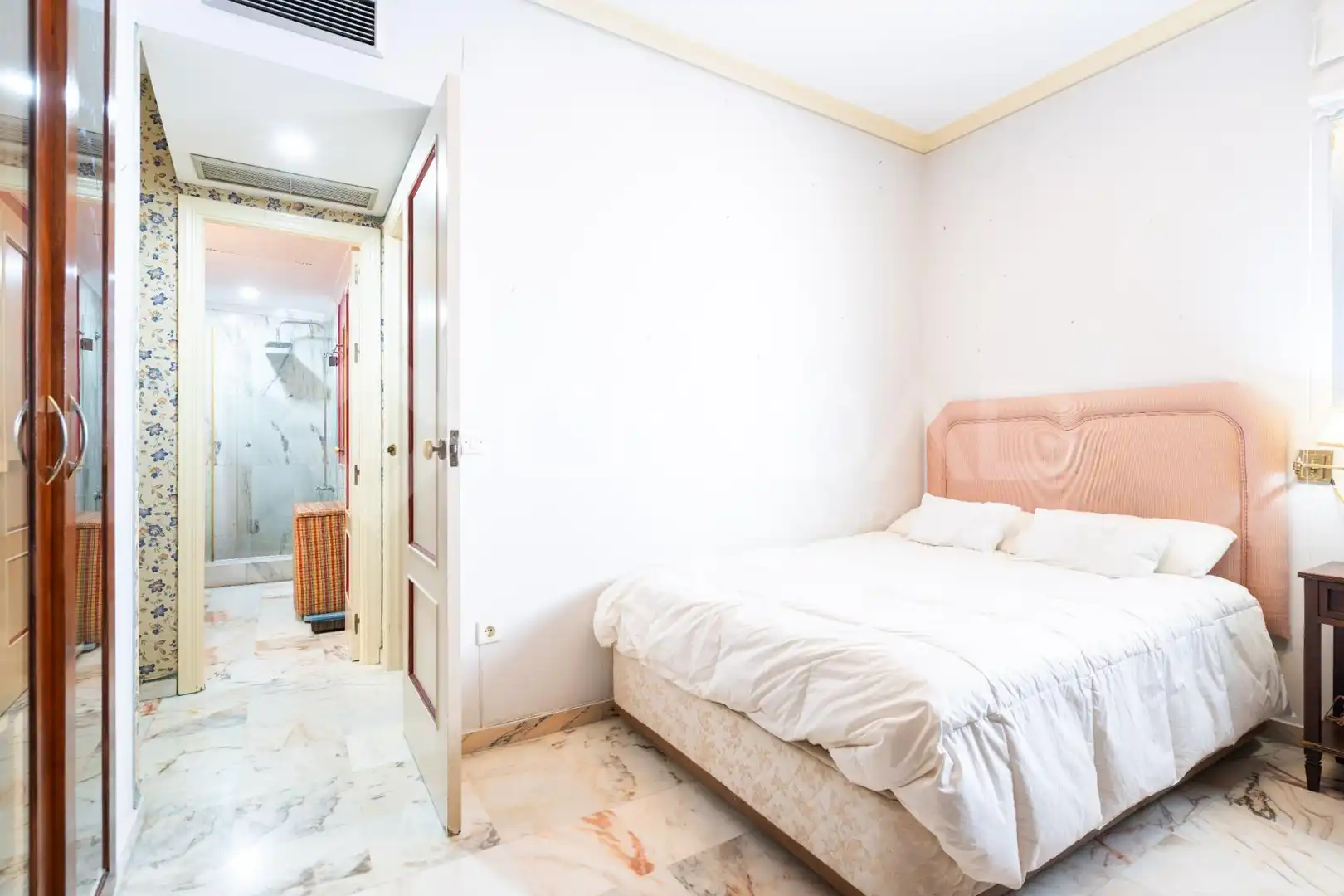Habitación de Piso en venta en Sevilla