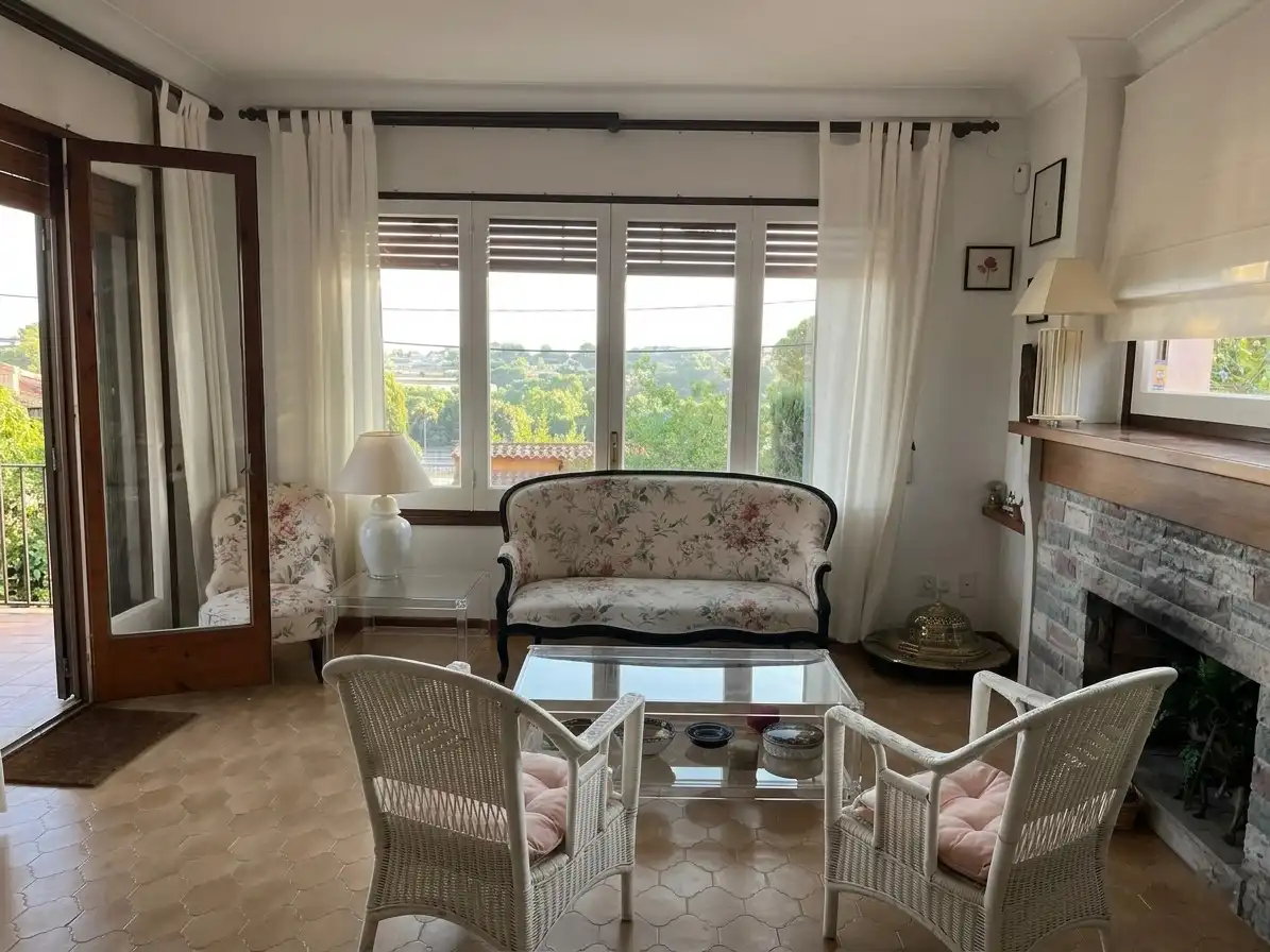 Casa o chalet en venta en Carrer Josep Maria Folch i Torres, Cabrils