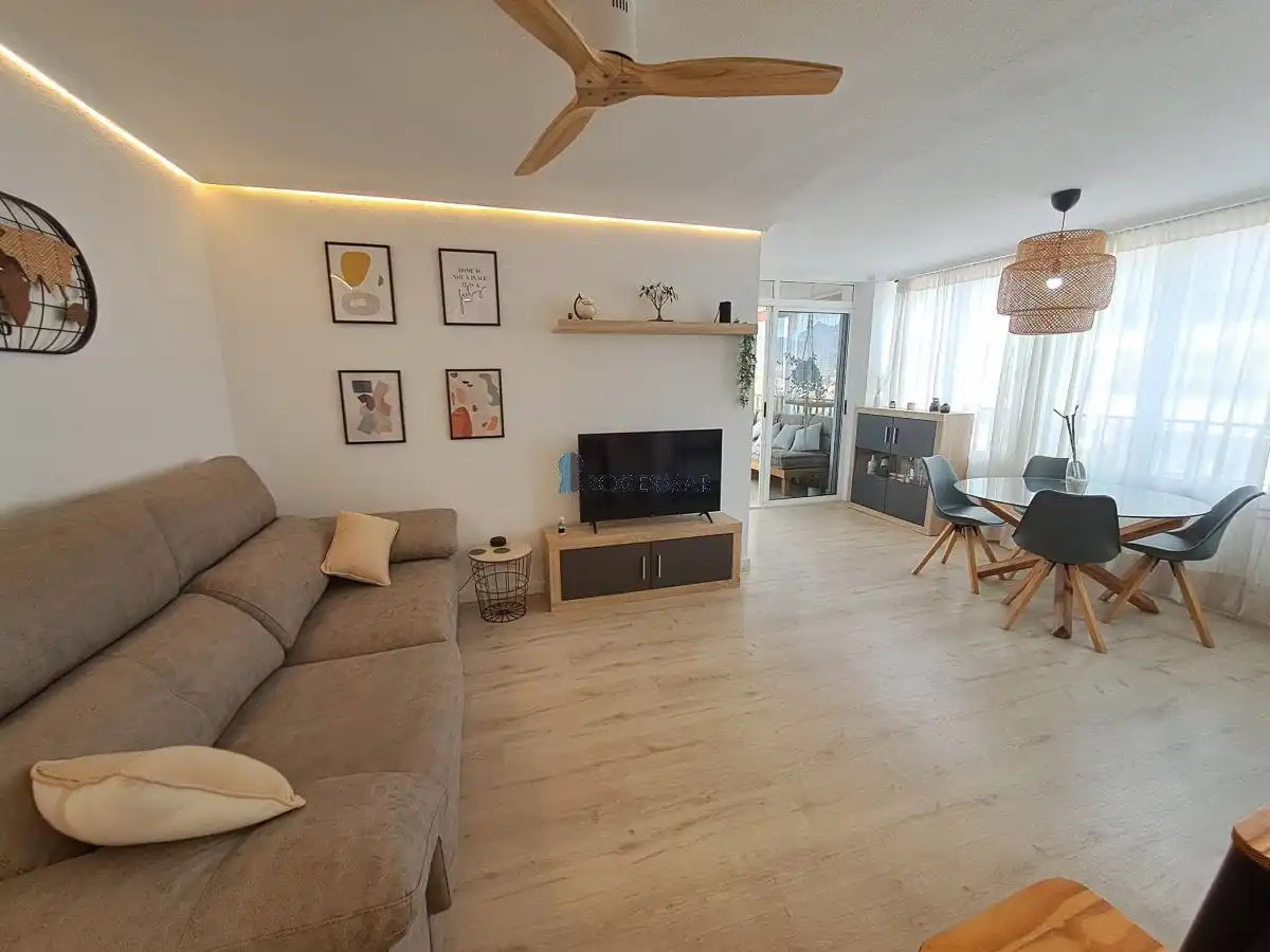Sala d'estar de Apartament en venda en Benicasim / Benicàssim amb Piscina comunitària