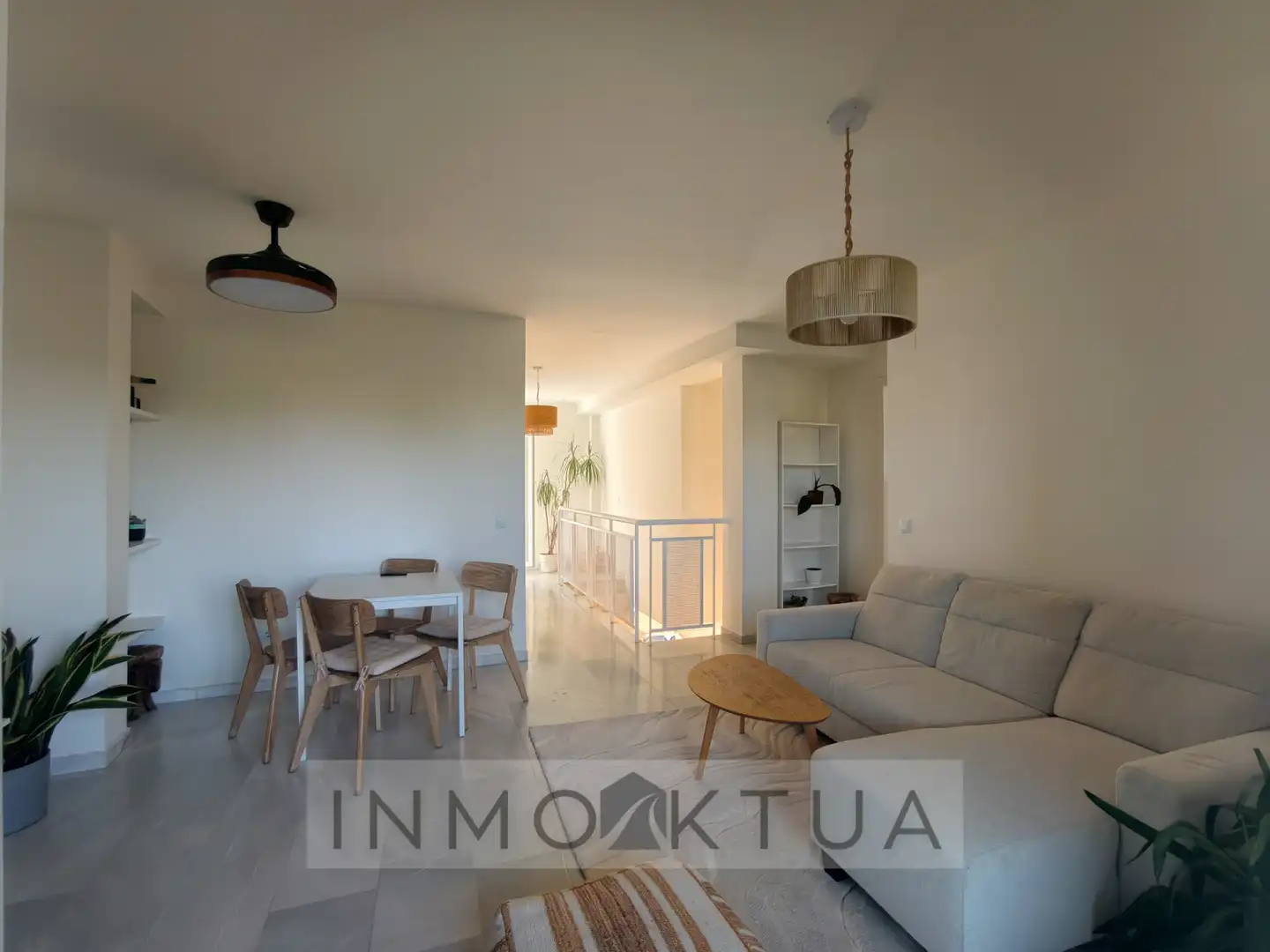 Ático de alquiler en Puertas del sur - Guadabajaque