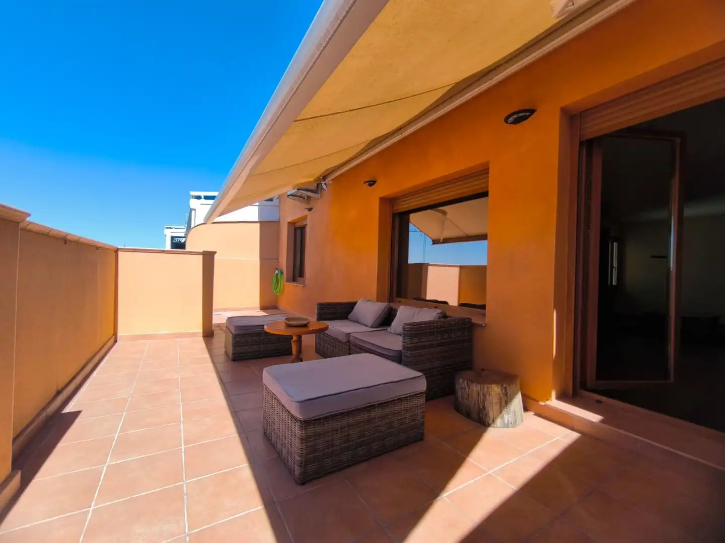 Terrasse von Dachboden zur Miete in  Madrid Capital mit Klimaanlage, Terrasse und Balkon