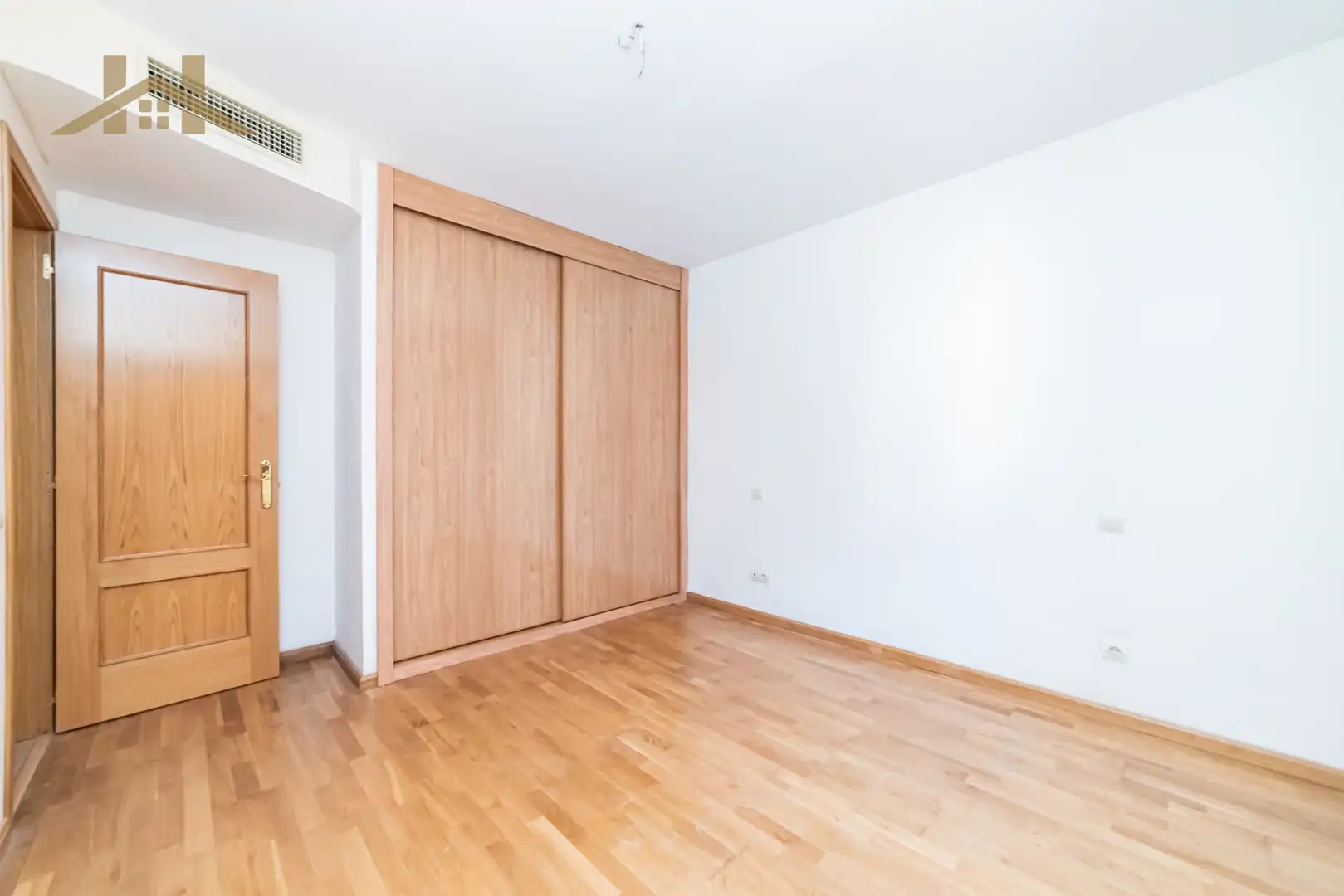 Habitación de Piso en venta en Casarrubios del Monte con Trastero, Horno y Piscina comunitaria