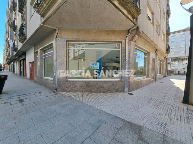 Local comercial en Venta en Rúa de Pablo Iglesias, 23 en Boiro