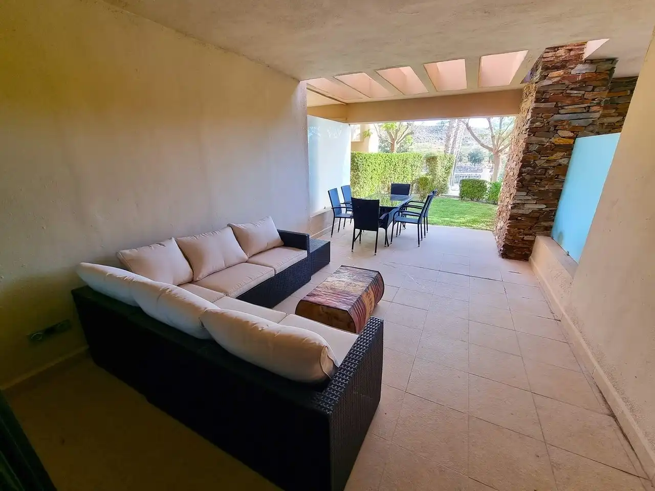 Adossat amb piscina en venda a Golf Valle Este, imagen 12