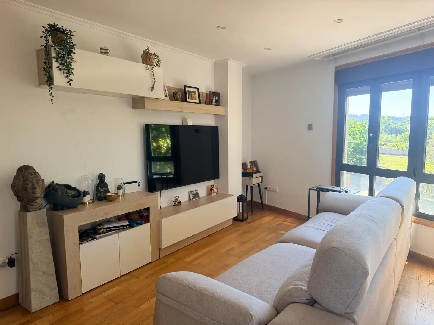 Sala de estar de Piso en venta en Vilagarcía de Arousa con Calefacción, Parquet y Terraza