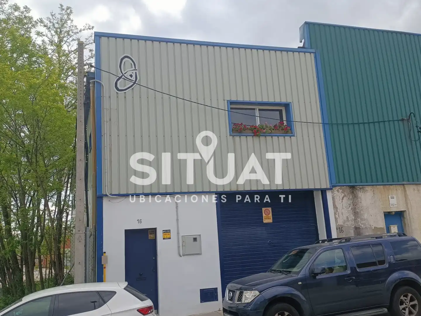 Vista exterior de Nave industrial en venta en Sant Andreu de la Barca con Calefacción y Alarma