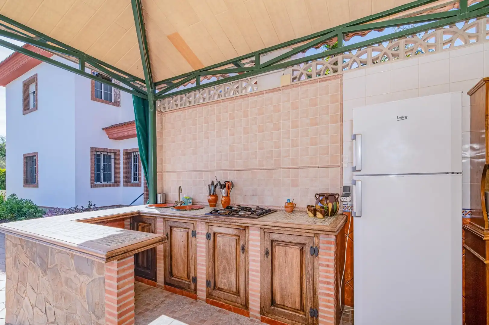 Cuina de Casa o xalet en venda en Órgiva amb Aire condicionat, Calefacció i Jardí privat