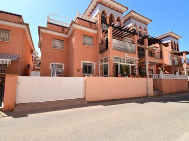 Apartment with pool for sale in Orihuela Costa