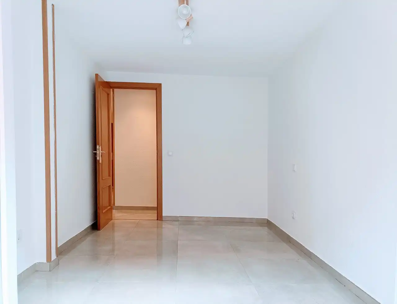Piso en alquiler en ANA MARIA, imagen 3