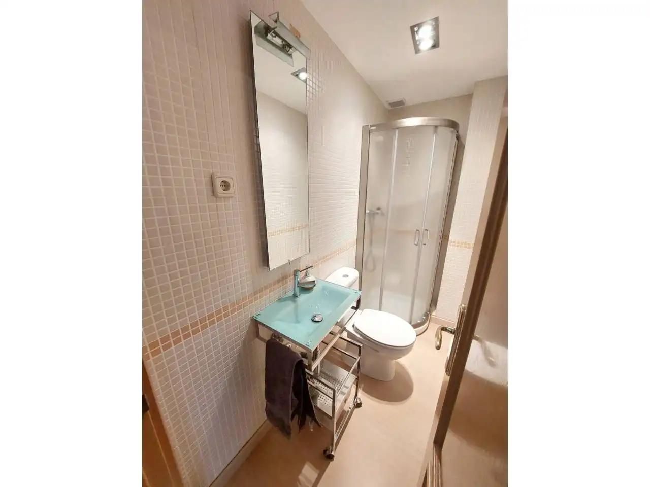 Baño de Casa adosada en venta en Fuenlabrada con Aire acondicionado, Calefacción y Piscina comunitaria