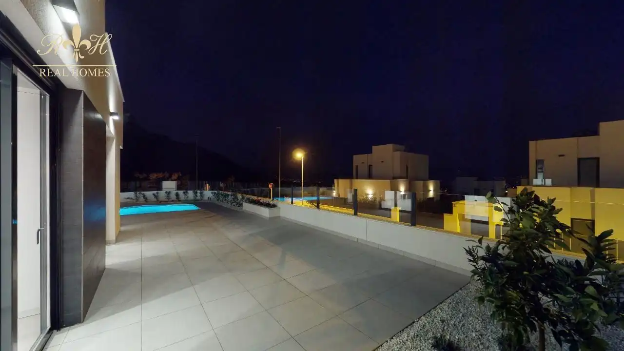 Piscina de Casa o chalet en venta en Polop con Aire acondicionado, Calefacción y Trastero