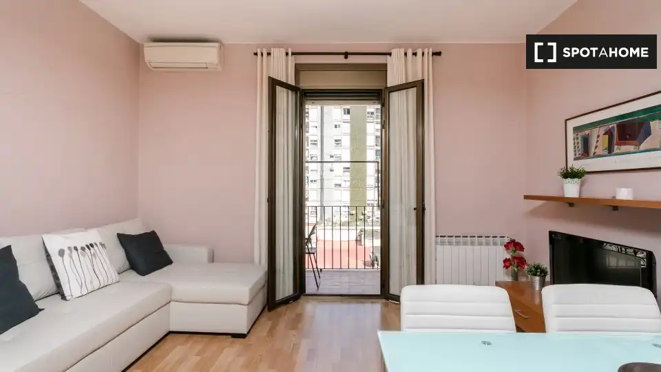 Flat with terrace to rent in Eixample, imagen 2
