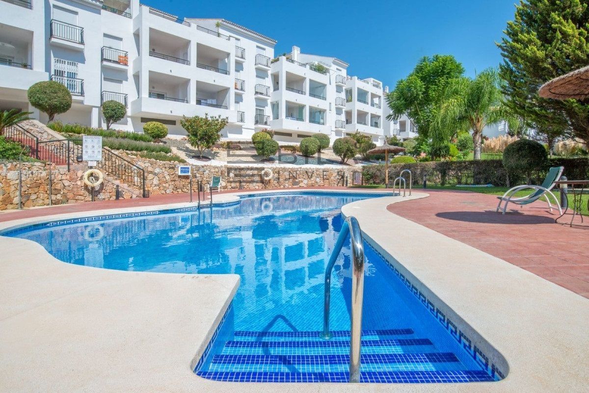 Exterior view of Attic for sale in Alhaurín El Grande  with Air Conditioner, Terrace and Storage room
