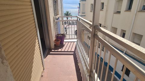 PISO EN EDIFICIO EN PRIMERA LINEA DE PASEO MARITIMO