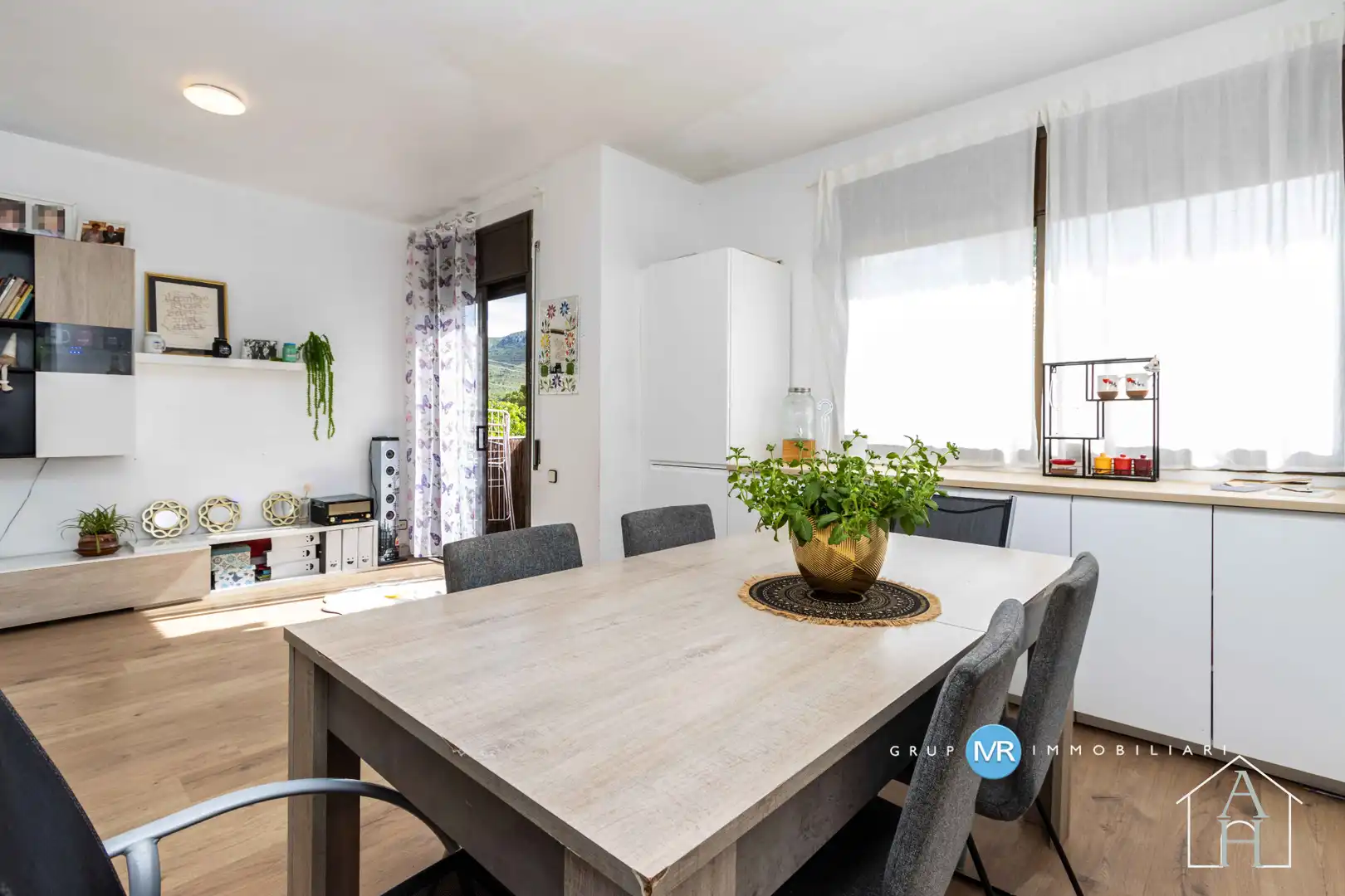 Landhaus mit Terrasse zum Verkauf in Carrer Madrid 976, imagen 31