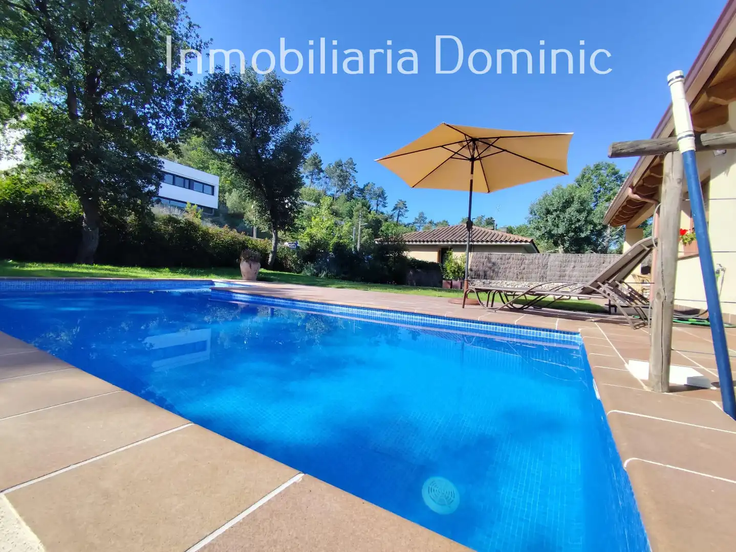 Piscina de Casa o xalet en venda en Caldes de Malavella amb Calefacció, Jardí privat i Terrassa