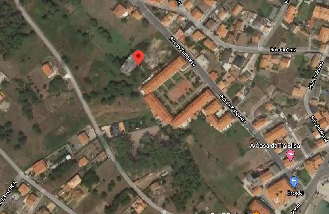 Edificio en venta en A Capela 