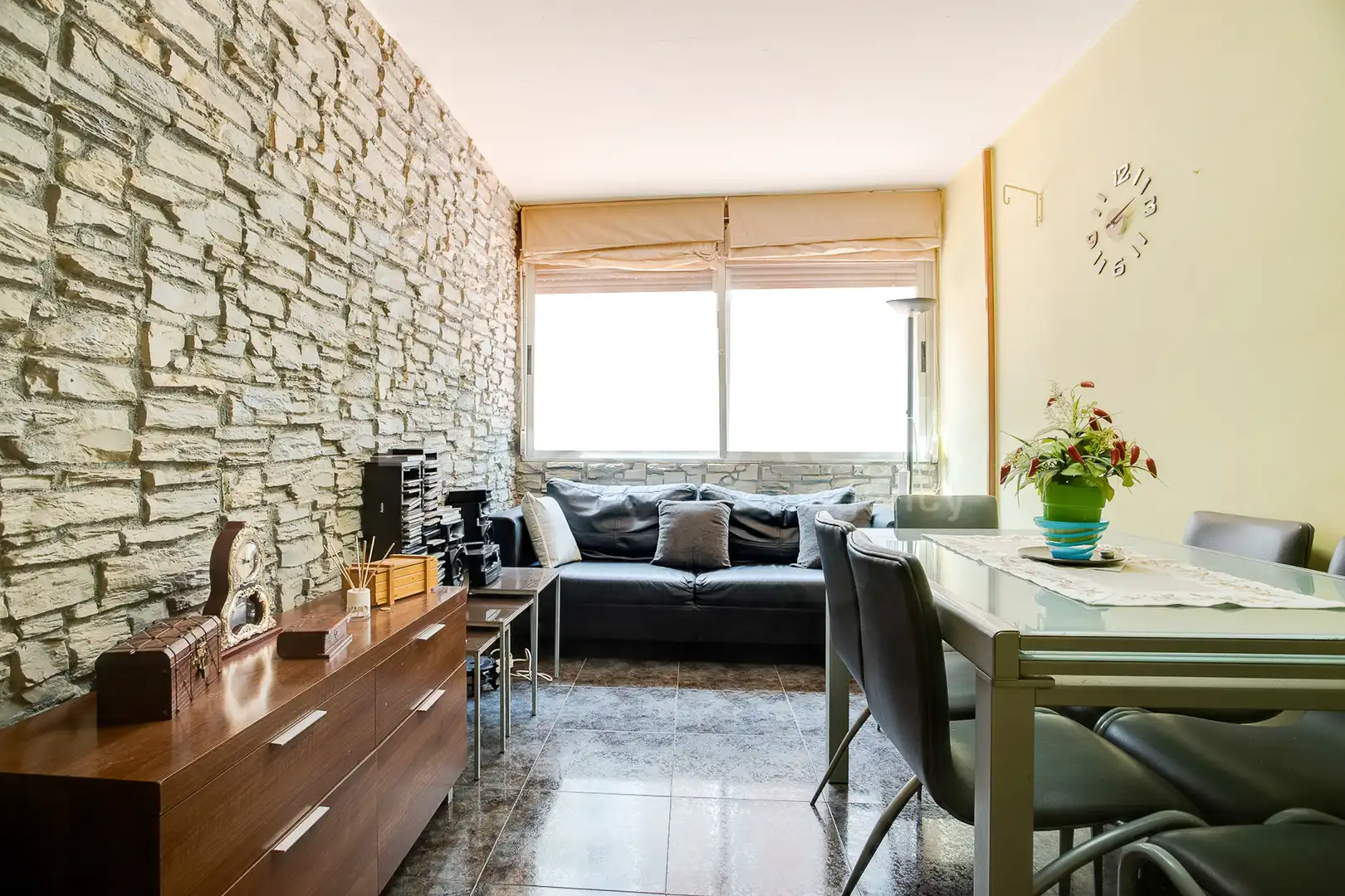 Living room of Flat for sale in Cornellà de Llobregat  with Terrace