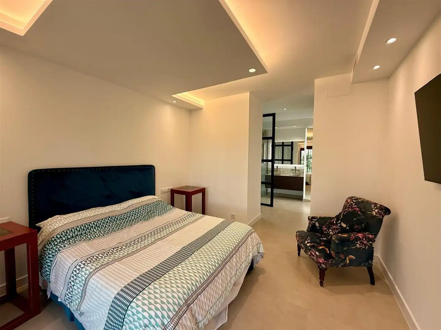 Habitación de Apartamento en venta en Marbella con Aire acondicionado