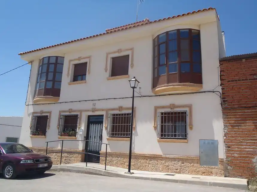 Vista exterior de Pis en venda en Miguel Esteban