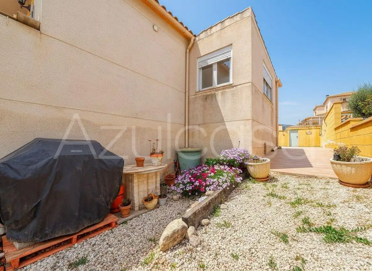 Jardín de Casa o chalet en venta en Castalla con Jardín privado, Terraza y Trastero