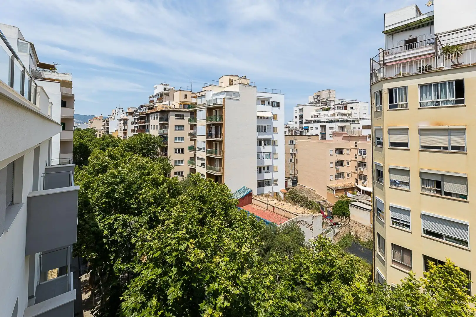 Vista exterior de Pis en venda en  Palma de Mallorca amb Balcó