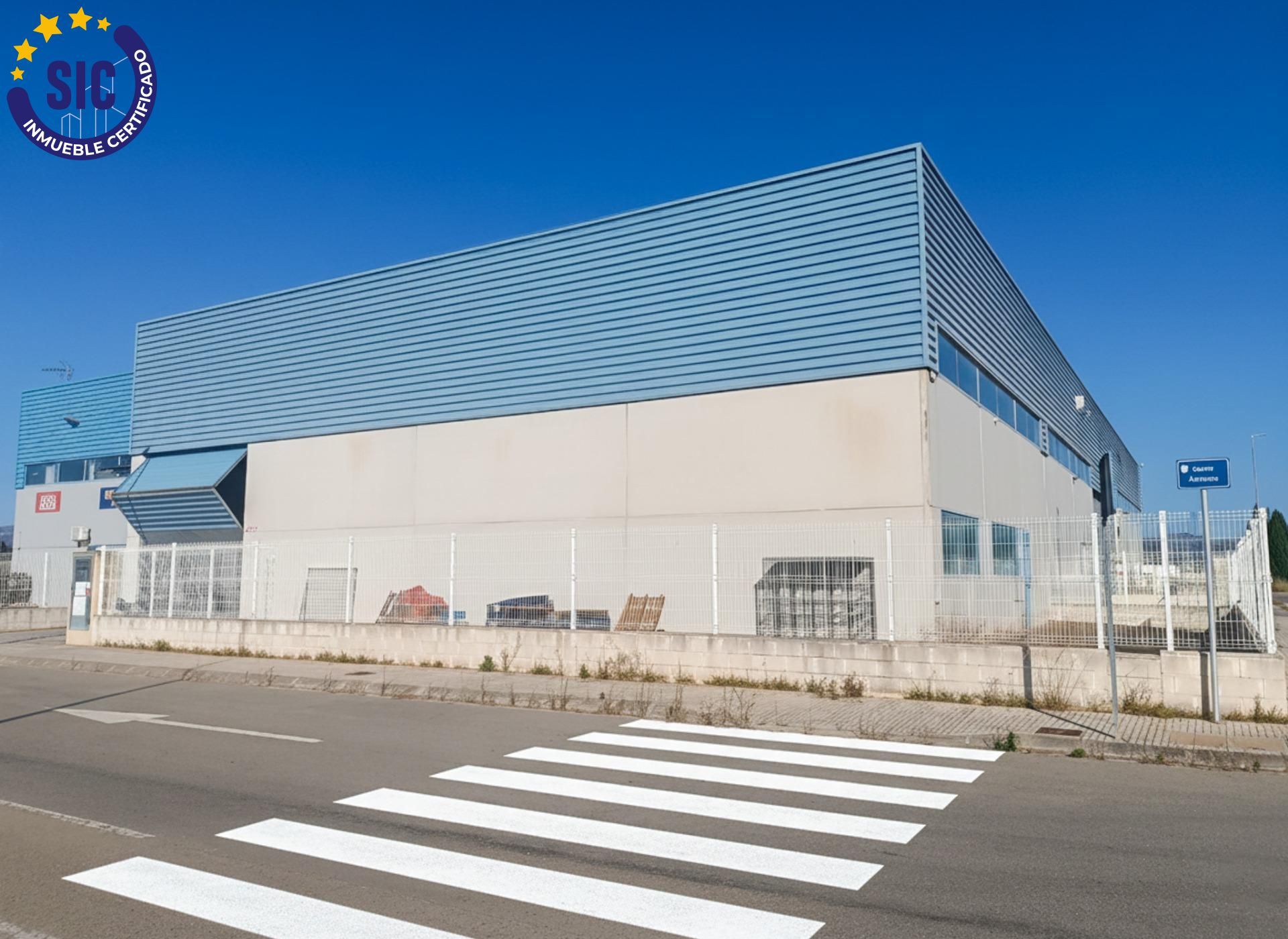 Exterior view of Industrial buildings for sale in La Pobla Llarga