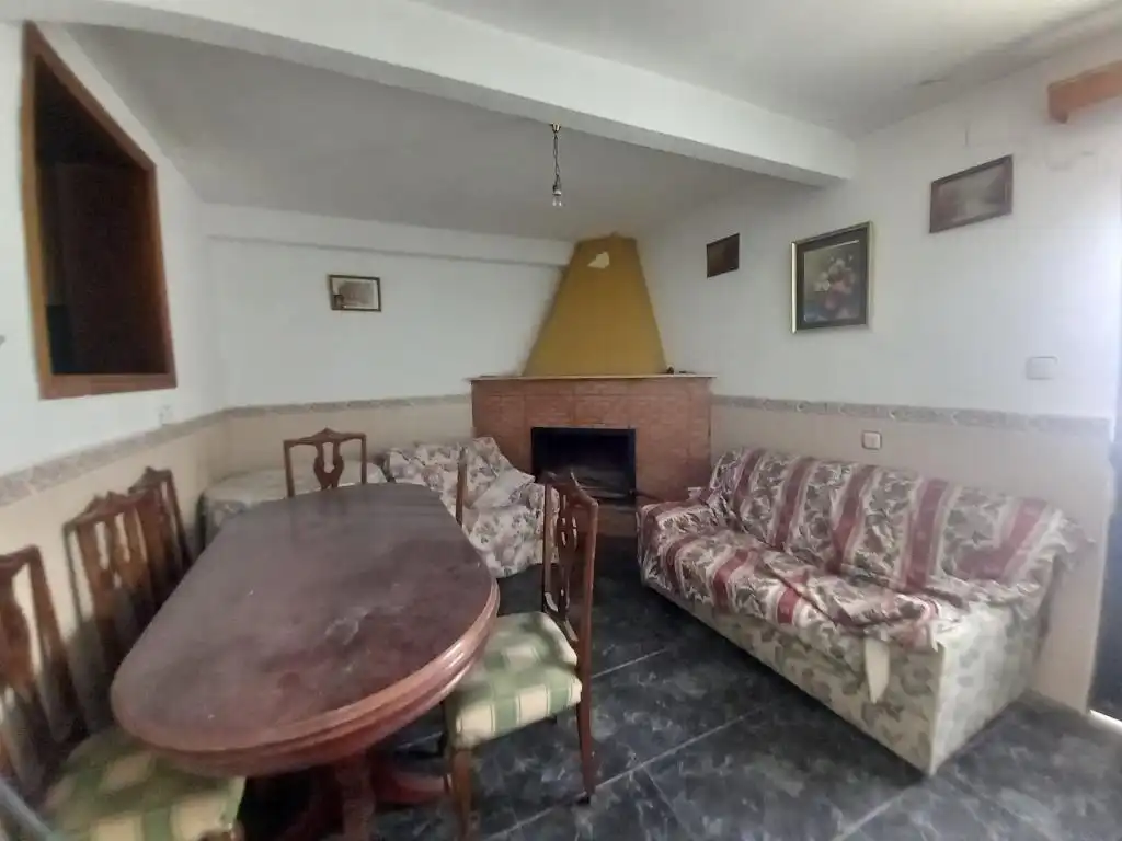 Sala de estar de Casa adosada en venta en Martos con Terraza, Amueblado y Balcón