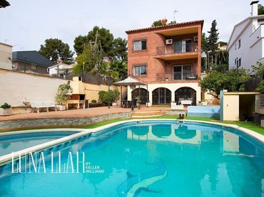 Maison à vendre à Castelldefels - Avenida 323