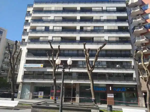 Büro mit Aufzug zum Verkauf in Nova