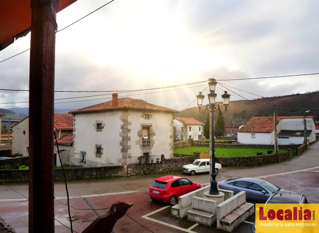 Vista exterior de Casa adosada en venta en Arenas de Iguña
