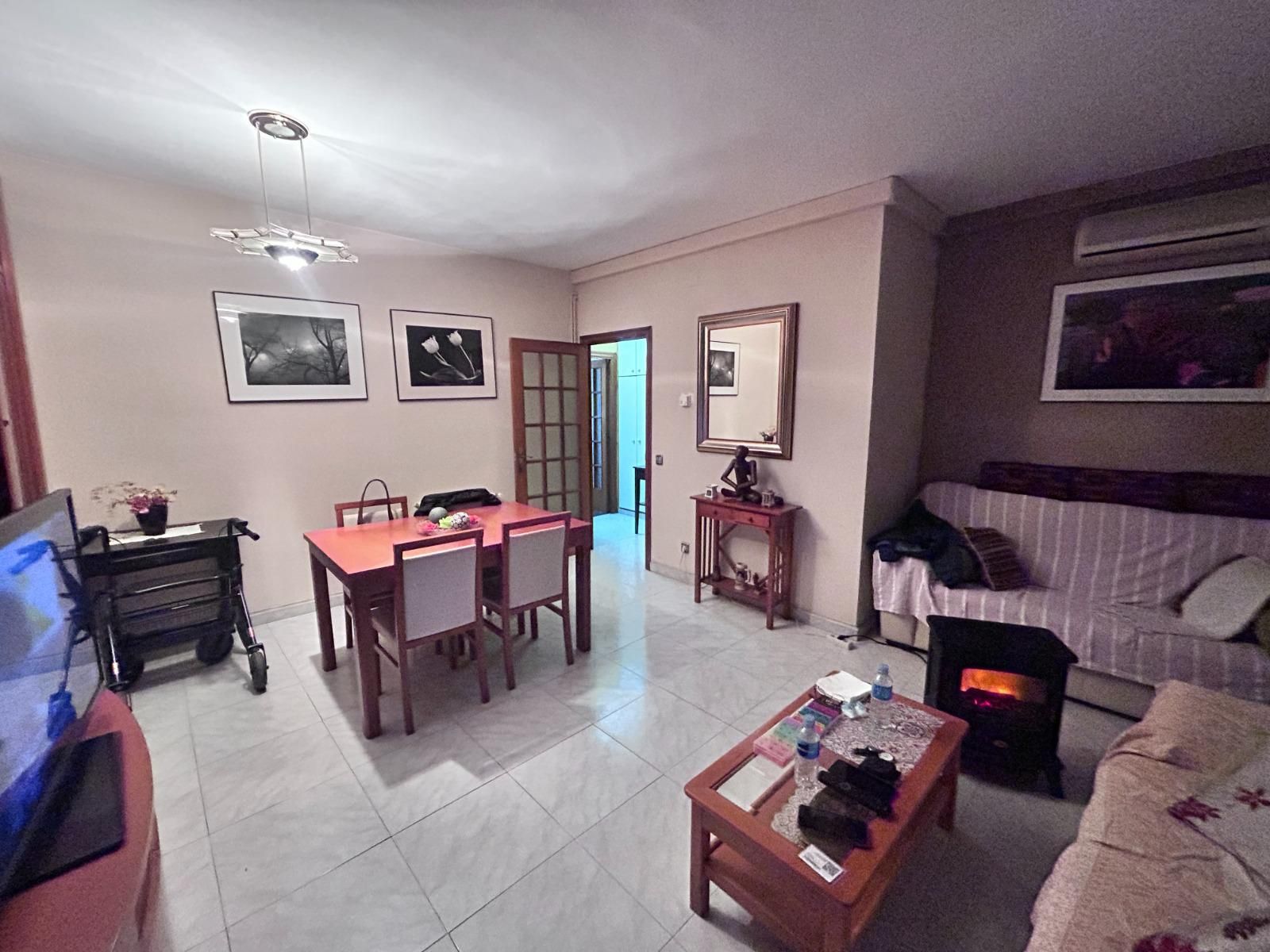 Comedor de Piso en venta en Sabadell con Aire acondicionado, Calefacción y Trastero