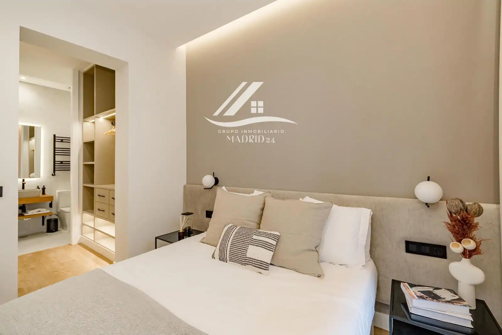 Piso con ascensor en venta en Divino Pastor, imagen 4