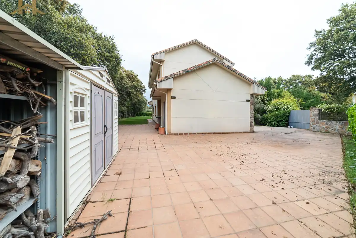 Vista exterior de Casa o chalet en venta en Valdemorillo con Calefacción, Jardín privado y Terraza