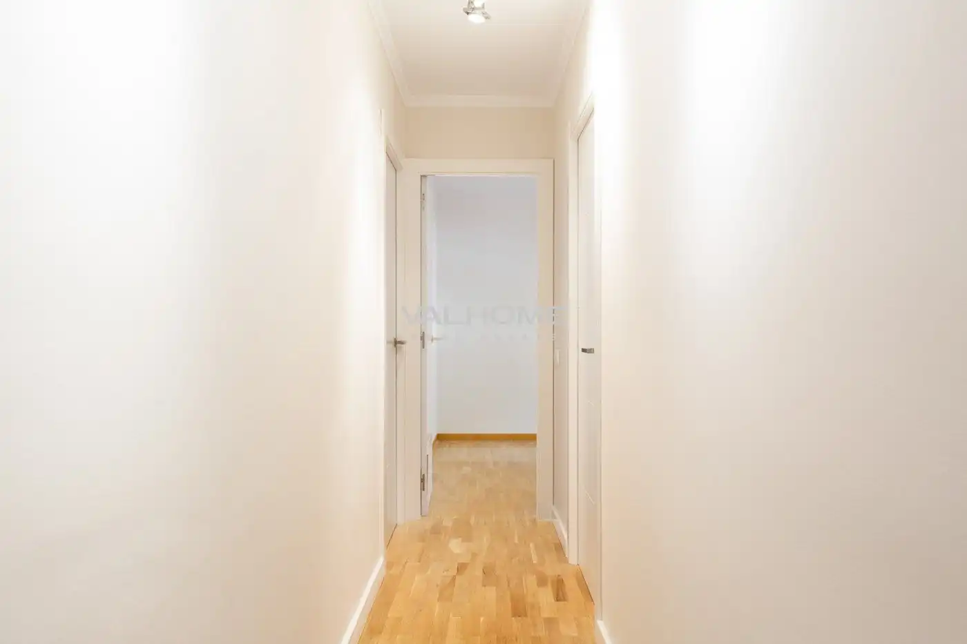 Wohnung zum Verkauf in Sant Cugat del Vallès mit Klimaanlage, Heizung und Parkett