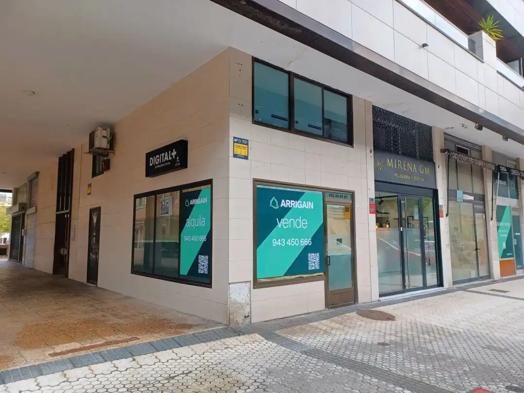 Local comercial en venda a Amara - Berri