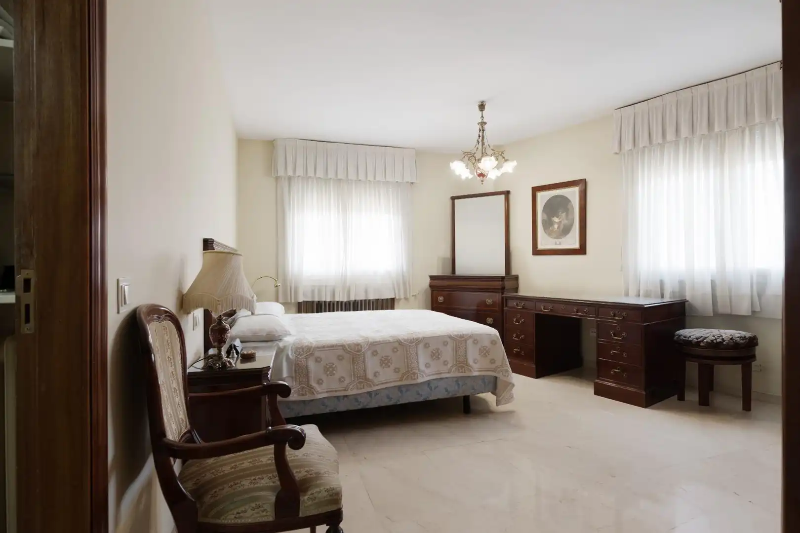Bedroom of Flat for sale in Sevilla  with Air Conditioner, Heating and Terrace