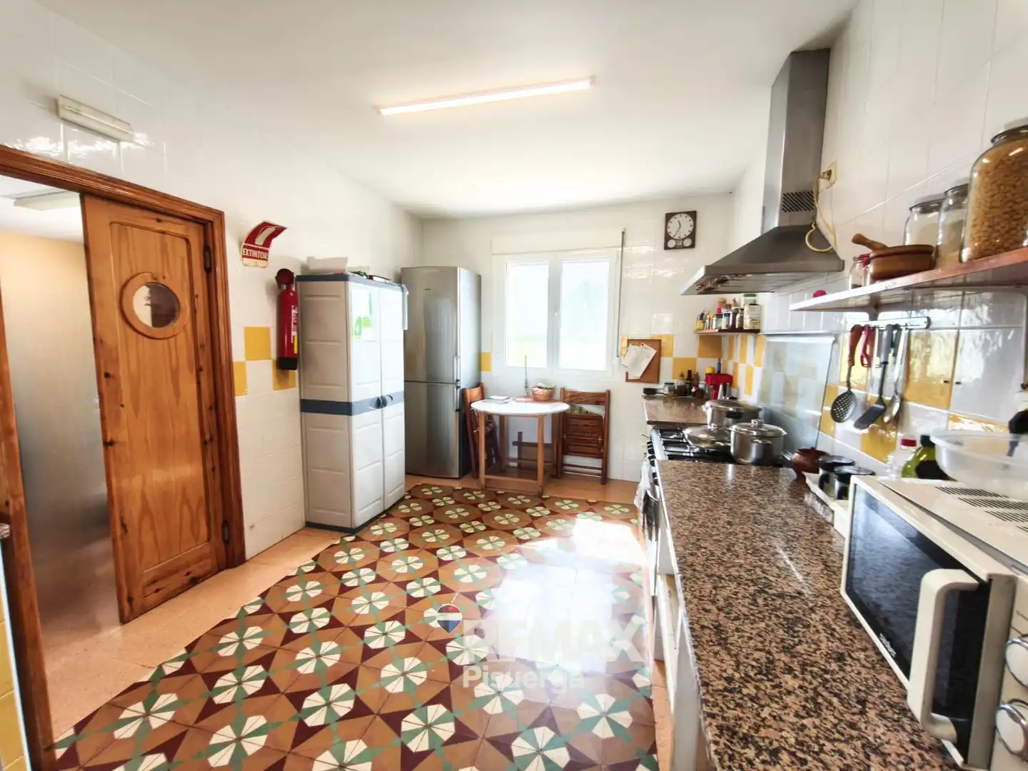 Cocina de Edificio en venta en Pozoantiguo