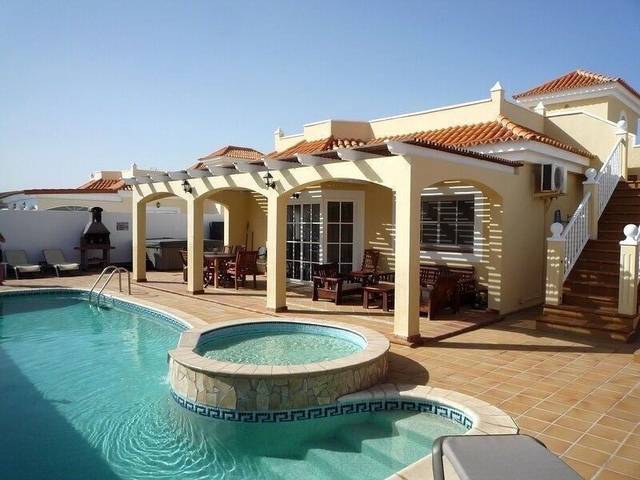 Casa-chalet en Venta en Sotavento, Urb. El Vergel en Caleta de Fuste