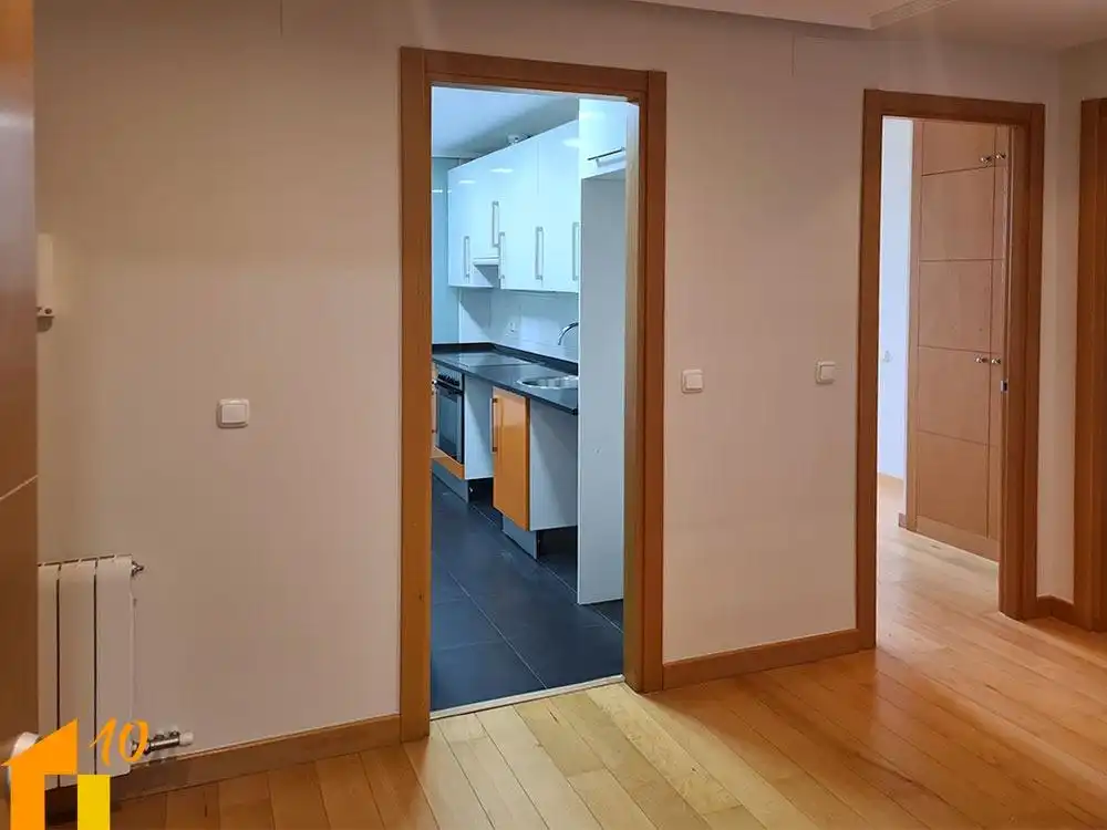 Piso de alquiler en Burgos con Calefacción y Trastero