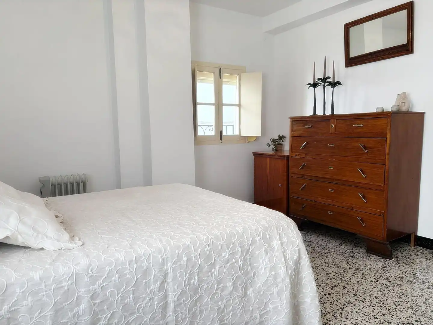 Habitación de Finca rústica en venta en Yunquera con Terraza y Amueblado
