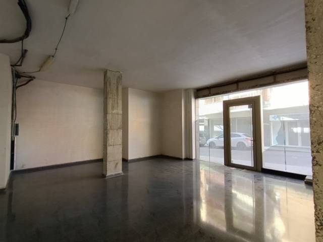 Local comercial en Alquiler en Mataró - Calle Pizarro en Eixample