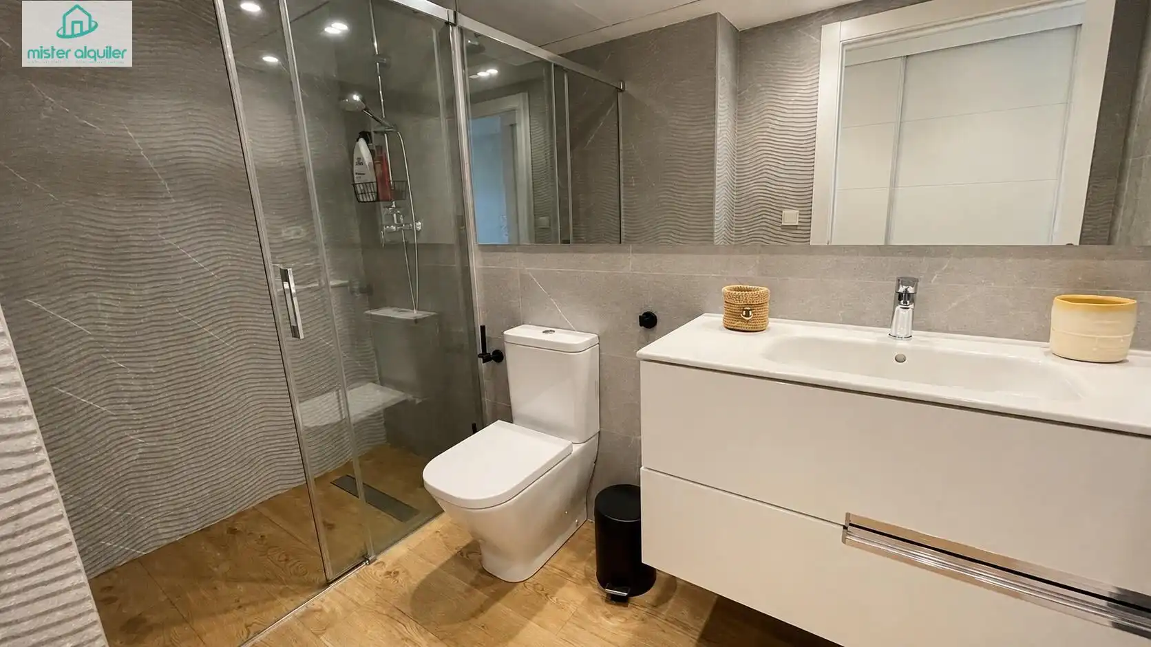 Bathroom of Apartments for rent in El Campello  with Air Conditioner, Heating and Private garden